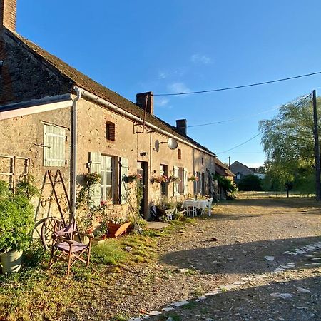 Lussac-Les-Eglises By The Waysideヴィラ エクステリア 写真