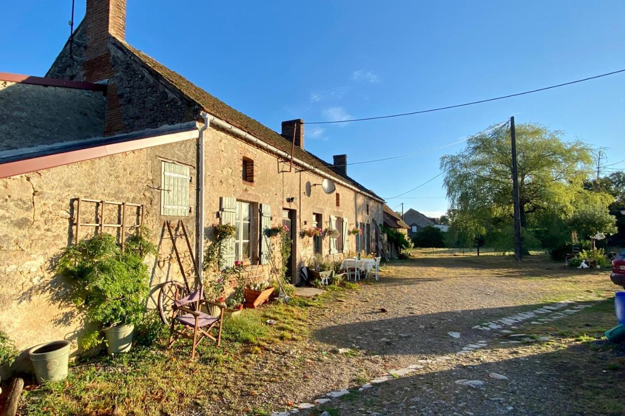 Lussac-Les-Eglises By The Waysideヴィラ エクステリア 写真
